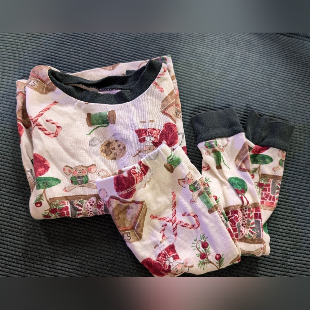 Burt's Bees 3T Christmas Mouse PJs!